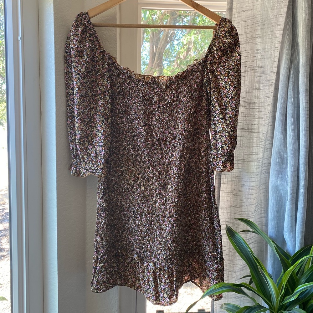 Faithfull the Brand Shirred Floral Dress Size 8 Large - Picture 2 of 11